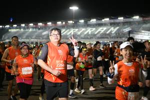 BIB: 22665, 25000, 2399, 
                            <button type="button" onclick="openModal(10890970)" class="btn btn-primary btn-sm float-right btn-popup" data-toggle="modal" data-target=".modal-high-quality">
                        <i class="fas fa-shopping-cart"></i> Add to Cart
                    </button>
                                            <button type="button" onclick="isThisMe(10890970, true)" class="btn btn-success btn-sm float-right btn-popup btn-isme hidden" data-toggle="tooltip" data-placement="bottom" title="นี่คือรูปของคุณใช่ไหม คลิกที่นี่เพื่อเอาเข้าอัลบั้ม">
                        <i class="fas fa-plus"></i> Add to album
                    </button>
                    <button type="button" onclick="isThisMe(10890970, false)" class="btn btn-warning btn-sm float-right btn-popup btn-isnotme hidden">
                        <i class="fas fa-ban"></i> Remove from album
                    </button>